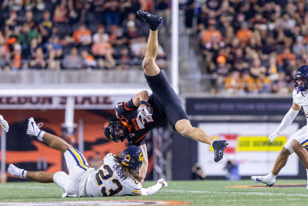 Oregon State Fails to Find Rhythm in 34-15 Loss to California