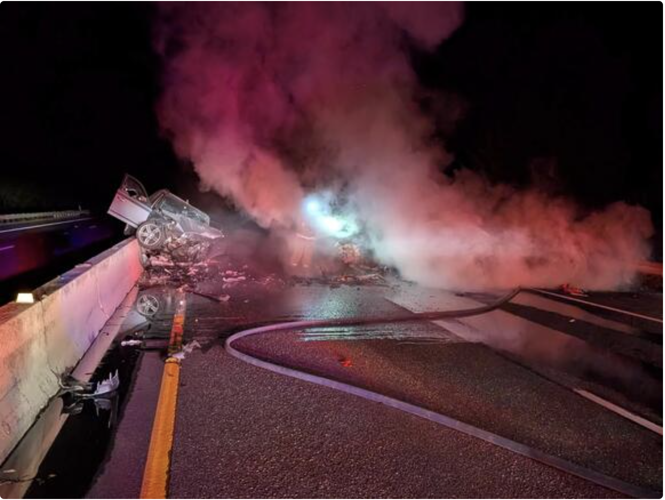 Fiery-Crash-on-I-84-in-Oregon-Leaves-One
