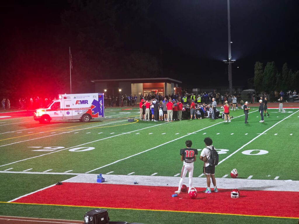 Injury Halts David Douglas–Gresham Football Game as Community Rallies Around Injured Player