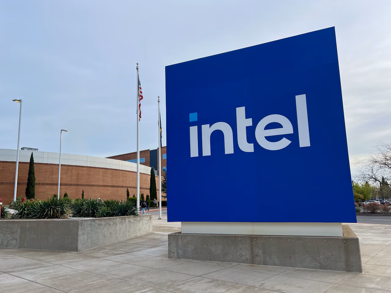 Intel’s Top Oregon Executive, Most Senior Female Leader, to Step Down