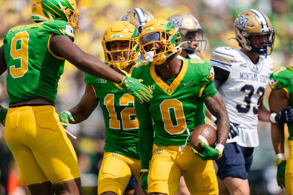 No. 7 Oregon Opens as Heavy Favorite Against Oklahoma State