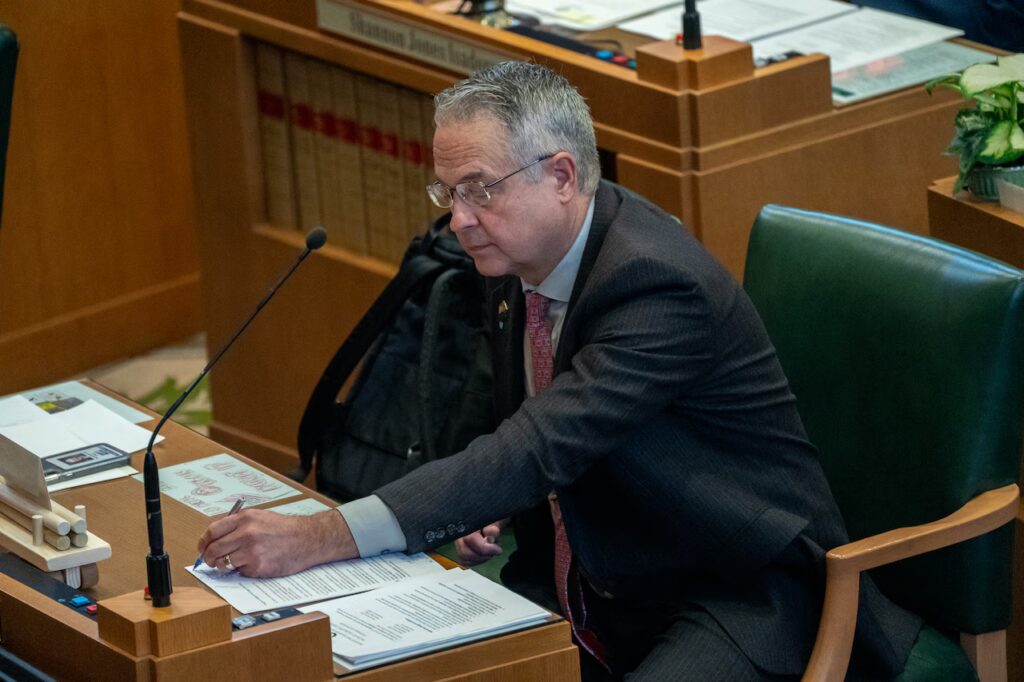 Oregon Lawmaker Demands Probe Into Potential Medicaid Fraud Tied to Attempted Murder Case
