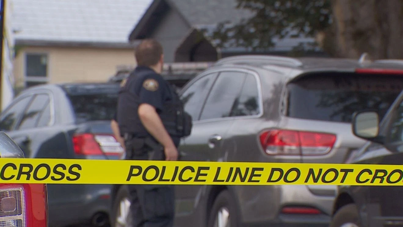 Police: 22-Year-Old Killed Mother, 10-Year-Old Sister in SE Portland Double Murder-Suicide