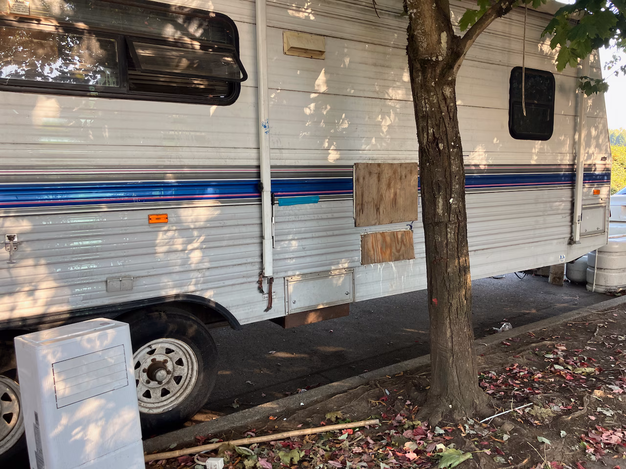 Portland Shutters Sunderland RV Shelter as Mayor Cracks Down on Vehicle Living