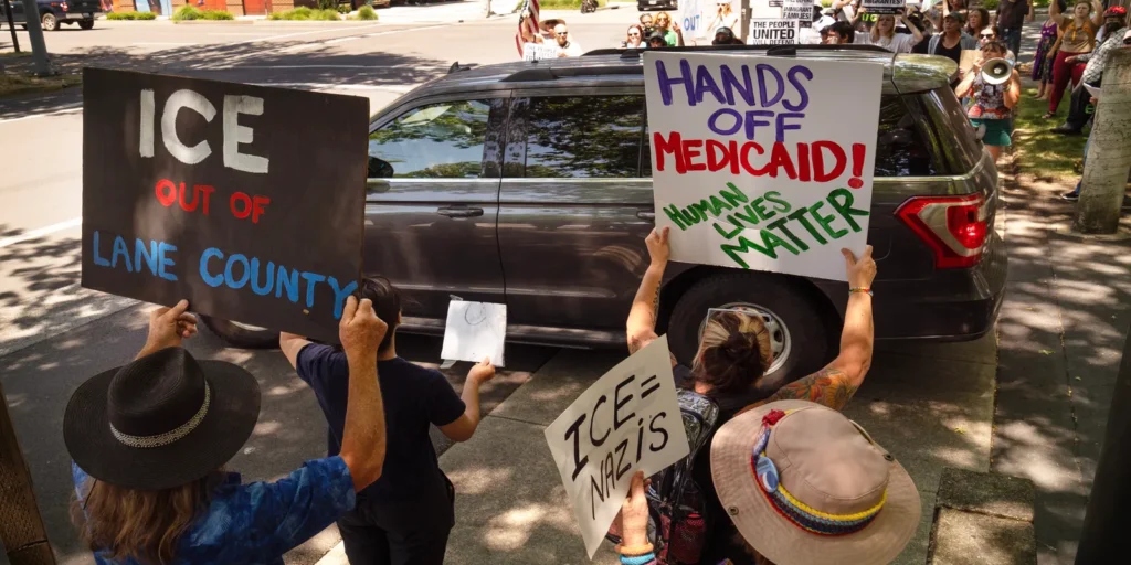 Two Arrested at ‘Portland in Solidarity with Eugene’ ICE Protest