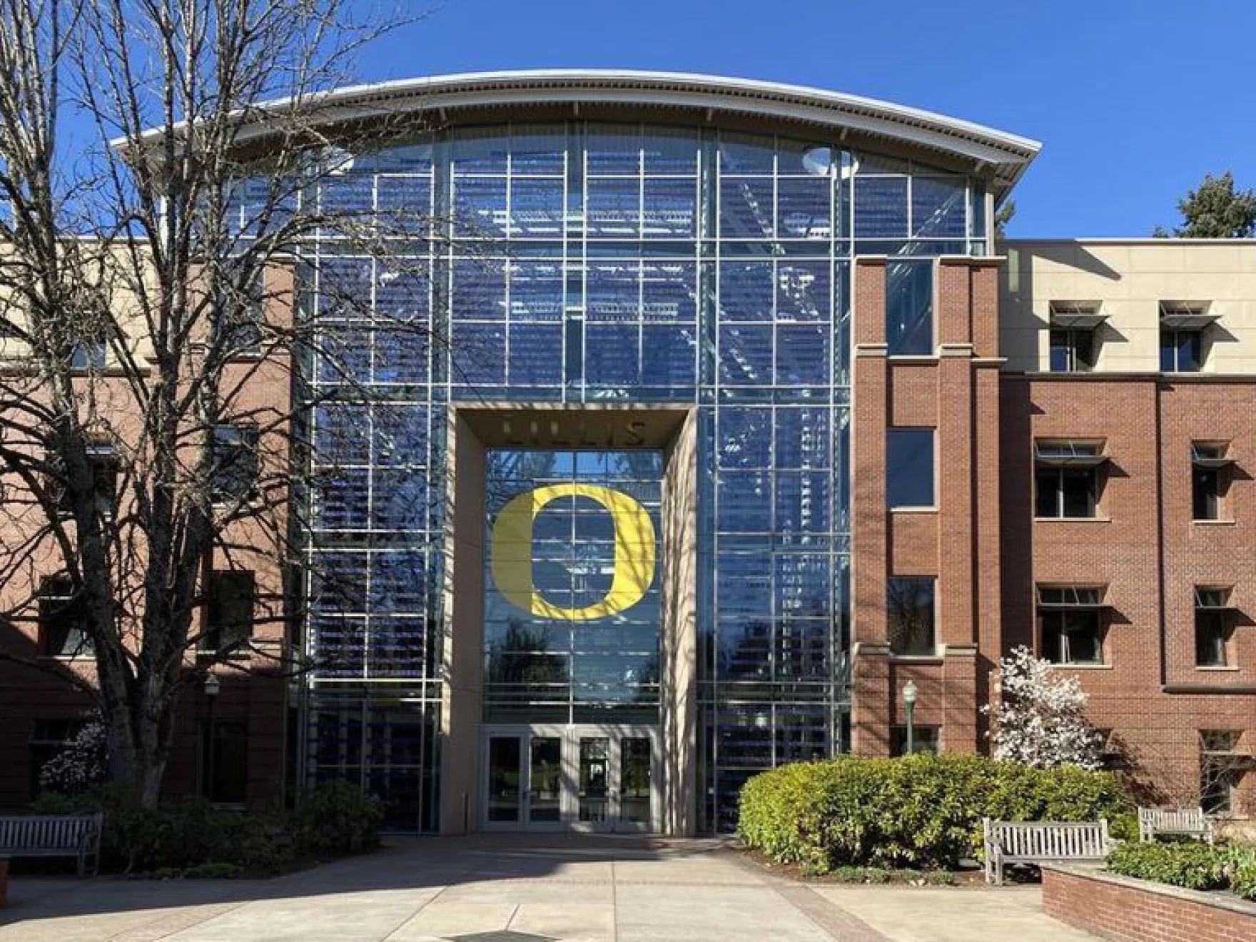 University of Oregon Announces More Layoffs but Pledges to Protect Tenured Faculty and Degree Programs