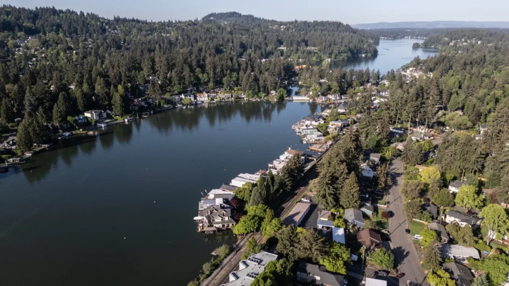 Lake Oswego Chooses Report Over Study Session for Oswego Lake Access