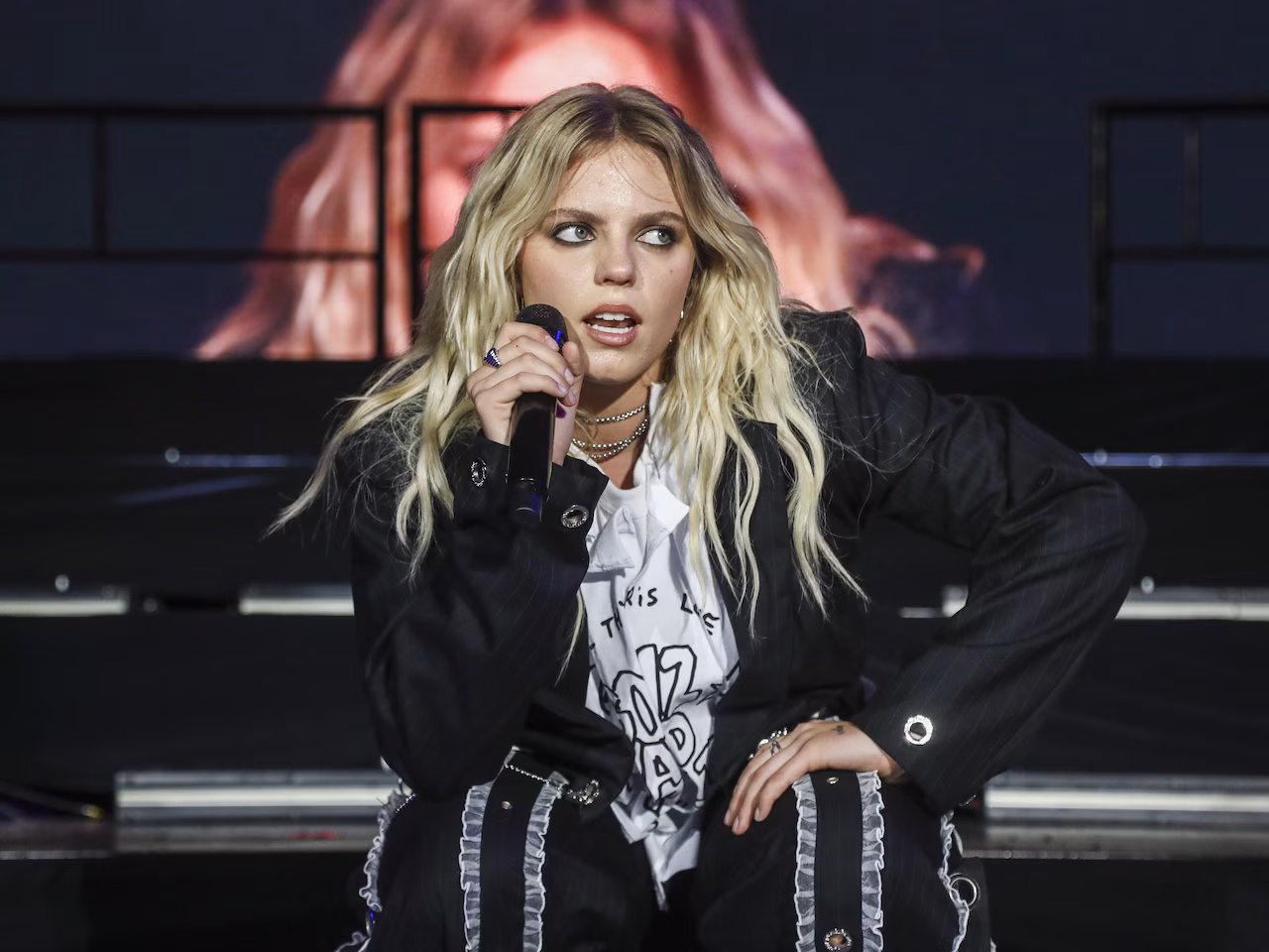 Reneé Rapp Blasts ICE and Trump Administration During Portland Concert