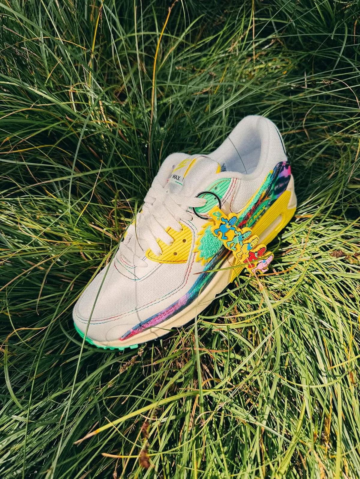 The Grateful Dead Reunites With Nike and Oregon Ducks for Tie-dye Air Max Collaboration