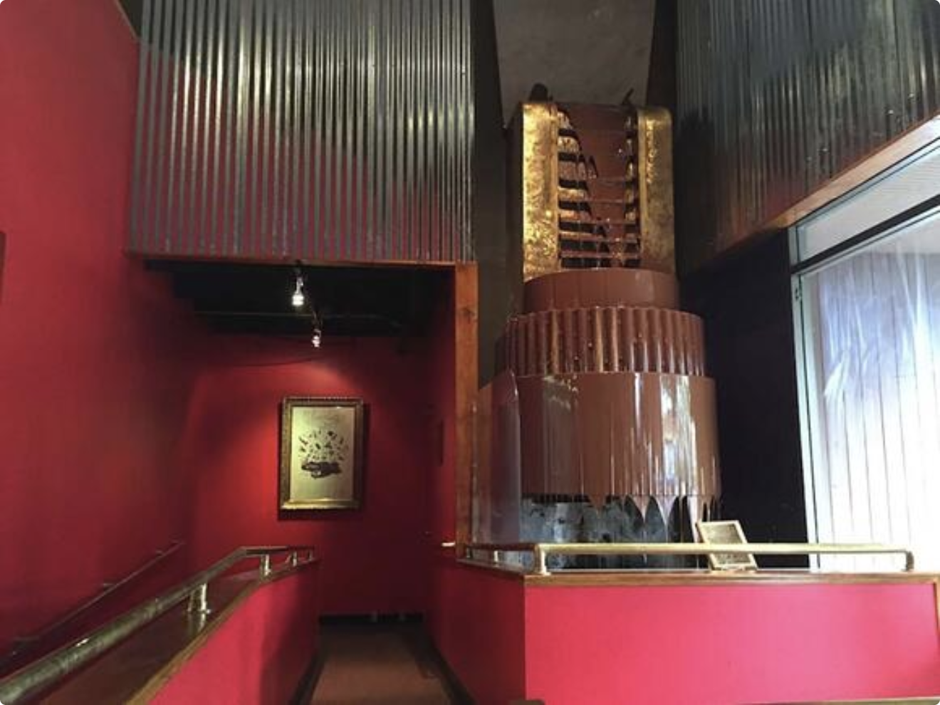 This Oregon Candy Wonderland With a 21-Foot Chocolate Waterfall Would Make Willy Wonka Proud