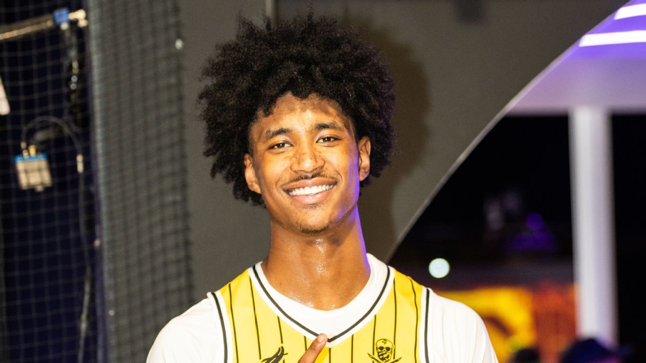 Top-25 Recruit Tajh Ariza, Son of NBA Veteran Trevor Ariza, Commits to Oregon