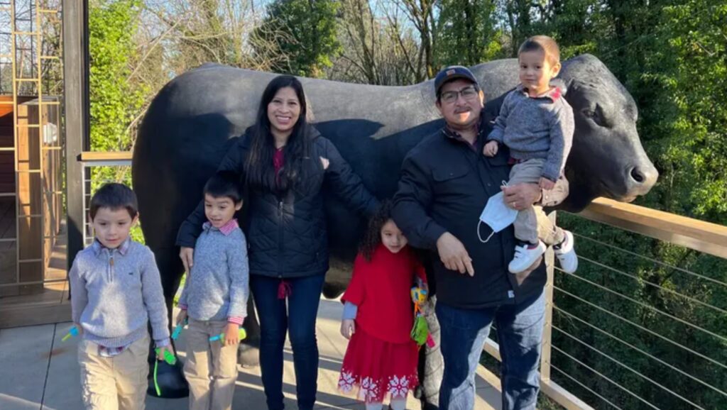 ‘It Makes Me Want to Cry’: Portland Siblings Struggle After Parents’ ICE Detention